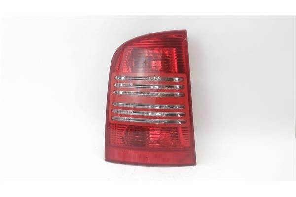 Recambio de piloto trasero izquierdo para skoda octavia combi (1u5) referencia OEM IAM 1U9945111 1U9945257 