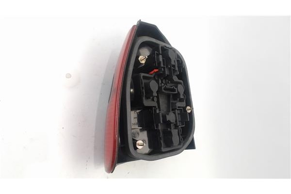 Recambio de piloto trasero derecho para skoda felicia combi (795) referencia OEM IAM 098788190A  