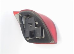 Recambio de piloto trasero derecho para ford fiesta berlina referencia OEM IAM 1044154  