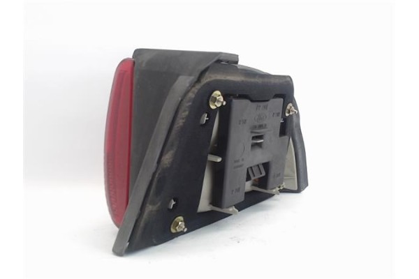 Recambio de piloto trasero izquierdo para ford escort berl./turnier referencia OEM IAM 93AG13A603  