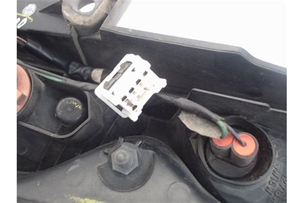 Recambio de piloto trasero izquierdo para nissan note (e11e) referencia OEM IAM 265559U000  