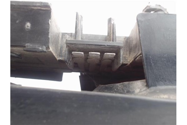Recambio de piloto trasero derecho para ford orion referencia OEM IAM 86AG13A602  