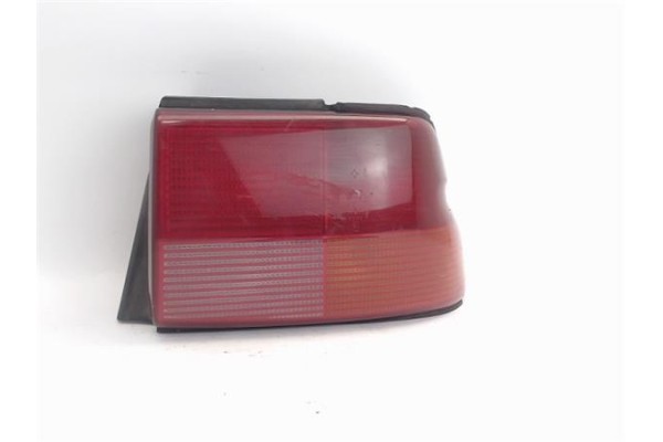 Recambio de piloto trasero derecho para ford escort iii (gaa) referencia OEM IAM 1052403  