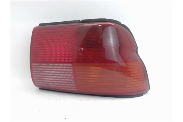 Recambio de piloto trasero derecho para ford escort iii (gaa) referencia OEM IAM 1052403  