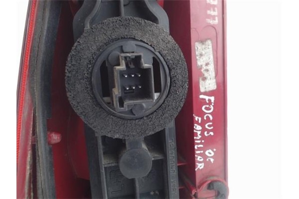 Recambio de piloto trasero derecho para ford focus familiar (cak) referencia OEM IAM 1233322  