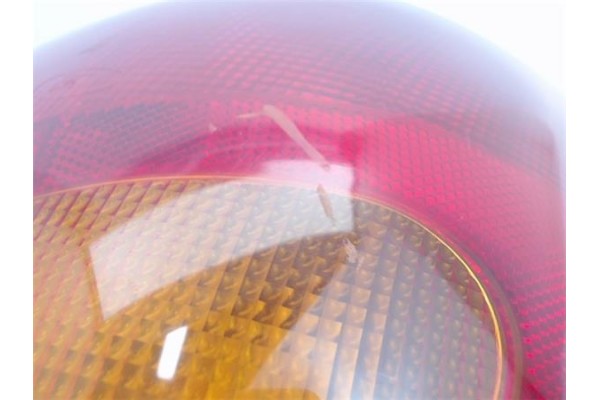 Recambio de piloto trasero derecho para ford fiesta berlina referencia OEM IAM 1044154   Recambio de piloto trasero derecho para ford fiesta berlina referencia OEM IAM 1044154