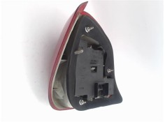 Recambio de piloto trasero derecho para ford fiesta berlina referencia OEM IAM 1044154  