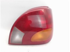 Recambio de piloto trasero derecho para ford fiesta berlina referencia OEM IAM 1044154  