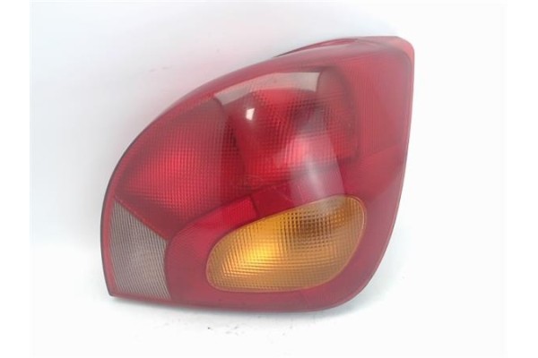Recambio de piloto trasero derecho para ford fiesta berlina referencia OEM IAM 1044154  