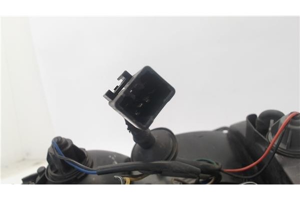 Recambio de piloto trasero derecho para daewoo nubira berlina referencia OEM IAM 96190748 311000732 