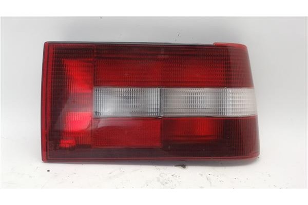 Recambio de piloto trasero derecho para volvo serie 440 referencia OEM IAM 3345526  