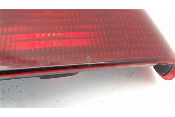 Recambio de piloto trasero derecho para volvo serie 440 referencia OEM IAM 3345526  