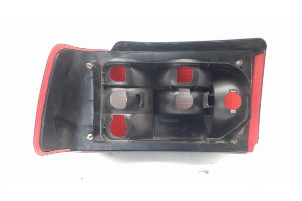 Recambio de piloto trasero derecho para volvo serie 440 referencia OEM IAM 3345526  