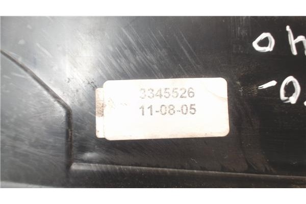 Recambio de piloto trasero derecho para volvo serie 440 referencia OEM IAM 3345526  