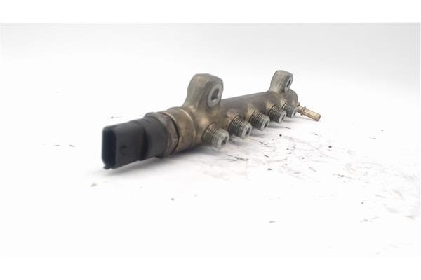 Recambio de rampa inyectora para opel movano furgón/combi 2.5 combi corto l1h1 2.8t referencia OEM IAM 93161149  