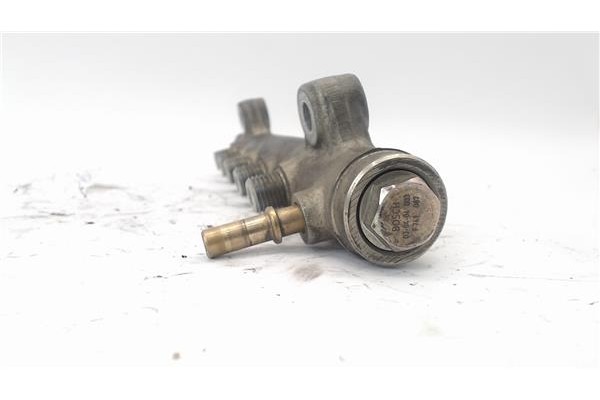 Recambio de rampa inyectora para opel movano furgón/combi 2.5 combi corto l1h1 2.8t referencia OEM IAM 93161149  