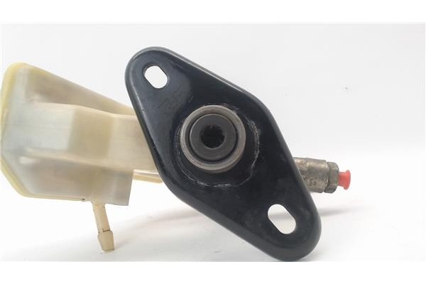 Recambio de bomba freno para ford fiesta berlina 1.8 básico referencia OEM IAM 1015249  