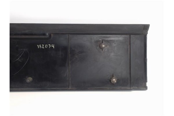 Recambio de moldura porton trasero para honda civic (af-as) referencia OEM IAM 75520SH3010  
