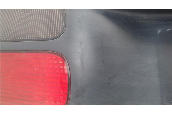 Recambio de moldura porton trasero para renault laguna (b56) referencia OEM IAM 7701038277  