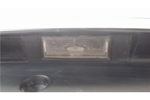 Recambio de moldura porton trasero para renault laguna (b56) referencia OEM IAM 7701038277  