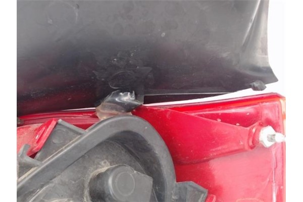 Recambio de piloto trasero izquierdo para renault clio iii referencia OEM IAM 8200459962  