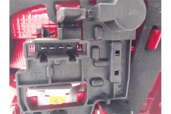 Recambio de piloto trasero izquierdo para seat ibiza st (6j8) referencia OEM IAM 6J8945093  