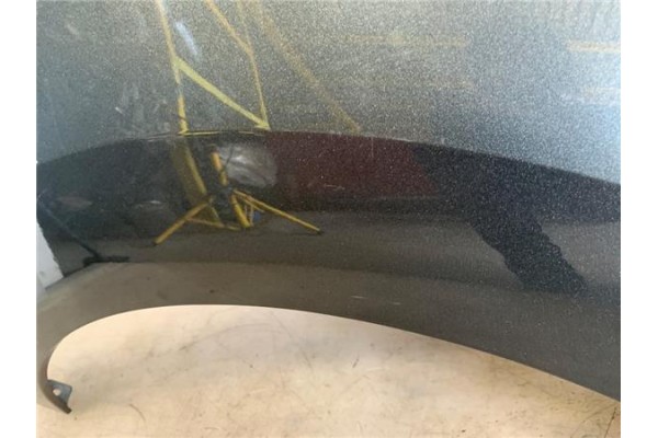 Recambio de aleta delantero derecha para peugeot 5008 1.6 allure referencia OEM IAM 7841AF  