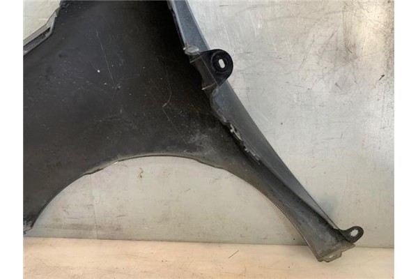 Recambio de aleta delantero derecha para peugeot 5008 1.6 allure referencia OEM IAM 7841AF  