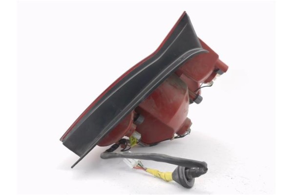 Recambio de piloto trasero izquierdo para hyundai accent (lc) 1.3 gl 4p referencia OEM IAM 92401257  