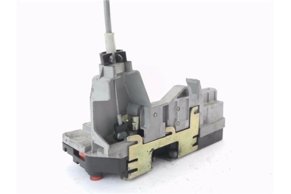Recambio de cierre electromagnetico trasero derecho para peugeot 307 break / sw (s1) 1.6 break xr referencia OEM IAM 9138C0  