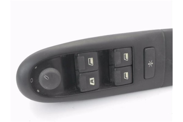 Recambio de mando elevalunas delantero izquierdo para peugeot 406 berlina (s1/s2) 1.6 sl referencia OEM IAM 6552KQ 6552KV 