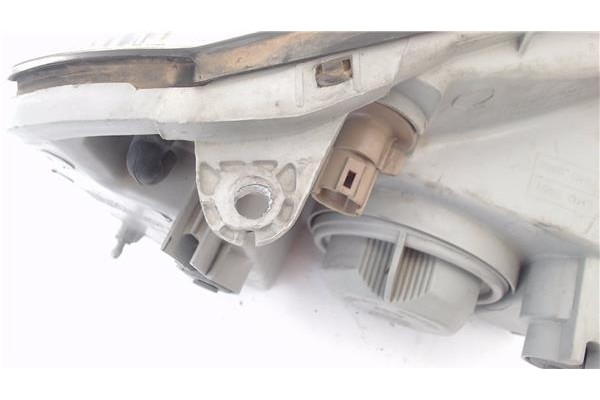 Recambio de faro delantero izquierdo para daewoo nubira berlina referencia OEM IAM 96272015  