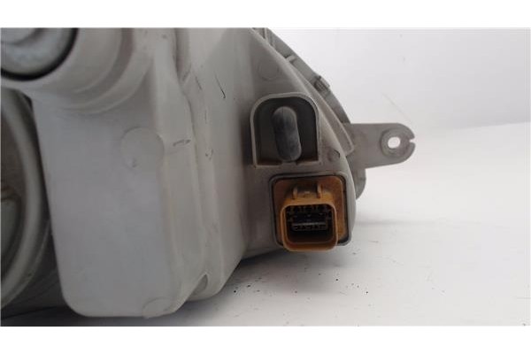 Recambio de faro delantero izquierdo para daewoo nubira berlina referencia OEM IAM 96272015  