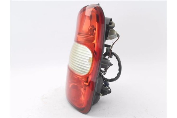 Recambio de piloto trasero derecho para kia carnival 2.5 v6 ls referencia OEM IAM K55A51150A  