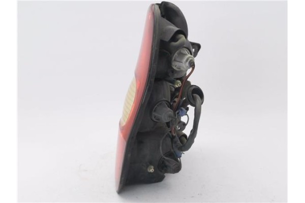 Recambio de piloto trasero derecho para kia carnival 2.5 v6 ls referencia OEM IAM K55A51150A  