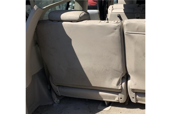 Recambio de asiento 3ª fila izquierdo para toyota land cruiser (j12) 3.0 d-4d (kdj120) referencia OEM IAM 7172060131  