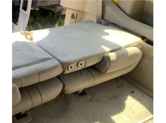 Recambio de asiento 3ª fila izquierdo para toyota land cruiser (j12) 3.0 d-4d (kdj120) referencia OEM IAM 7172060131  
