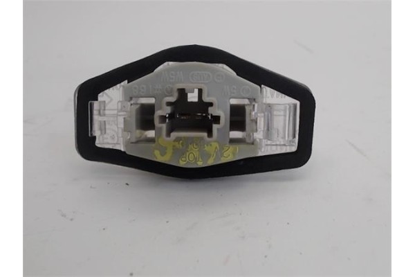 Recambio de piloto matricula trasero derecho para honda jazz (gd1/5) 1.4 referencia OEM IAM   