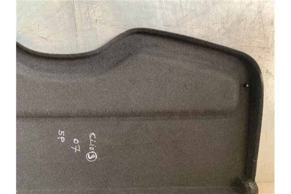 Recambio de bandeja trasero para renault clio iii referencia OEM IAM 8200399776  