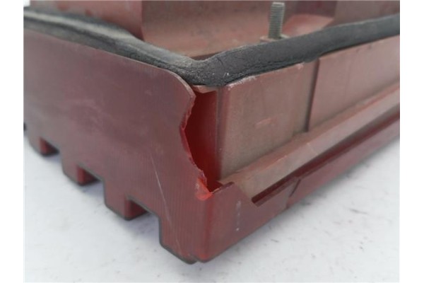 Recambio de piloto trasero izquierdo para rover montego 1.6 referencia OEM IAM BAU4915  