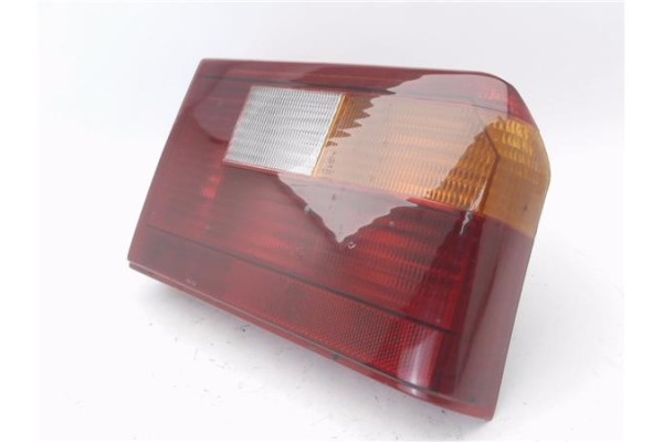 Recambio de piloto trasero derecho para rover montego 1.6 referencia OEM IAM A0198490  
