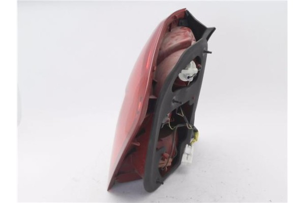 Recambio de piloto trasero derecho para kia cerato (ld) 1.5 lx crdi berlina (4-ptas.) referencia OEM IAM 924022F210  