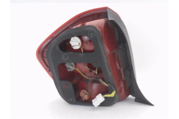 Recambio de piloto trasero derecho para kia cerato (ld) 1.5 lx crdi berlina (4-ptas.) referencia OEM IAM 924022F210  