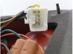 Recambio de piloto trasero derecho para kia cerato (ld) 1.5 lx crdi berlina (4-ptas.) referencia OEM IAM 924022F210  