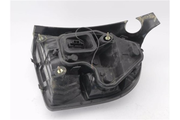 Recambio de piloto trasero izquierdo para fiat stilo (192) 1.2 16v referencia OEM IAM 46823706  