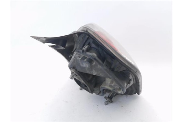 Recambio de piloto trasero izquierdo para fiat stilo (192) 1.2 16v referencia OEM IAM 46823706  
