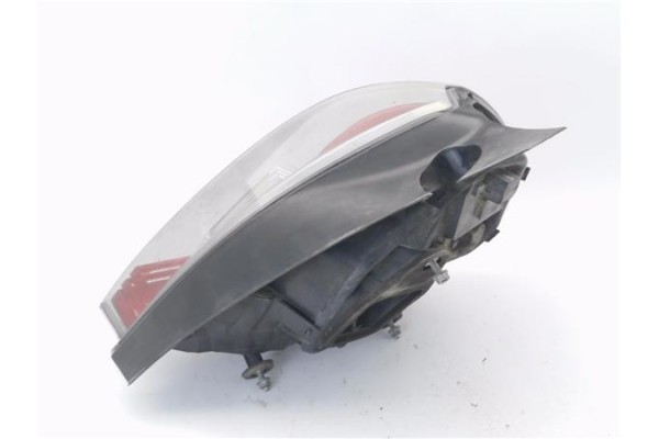 Recambio de piloto trasero izquierdo para fiat stilo (192) 1.2 16v referencia OEM IAM 46823706  
