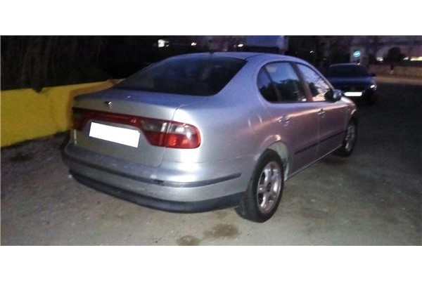 seat toledo (1m2)(03.1999 ) del año 