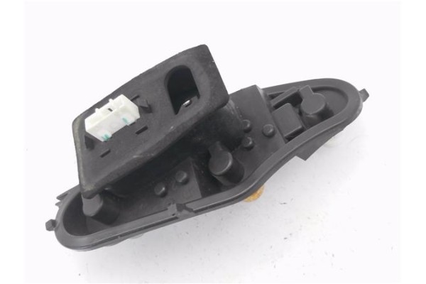 Recambio de portalampara piloto trasero izdo para citroen c3 1.0 attraction referencia OEM IAM 6350KQ  
