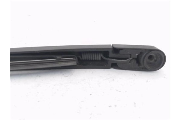 Recambio de brazo limpiaparabrisas trasero para toyota verso (aur2/zgr2) 1.6 active referencia OEM IAM 8524105090  